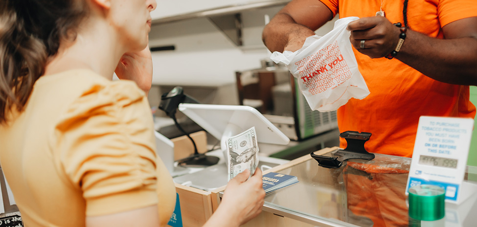Young millennials buying delta 8 gummies in Dallas Tx. Delta 8 in Dallas.